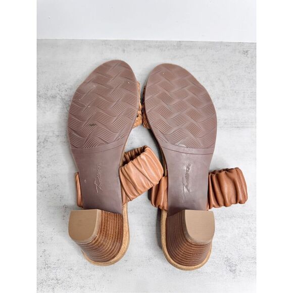 Trotters Sandals Size 8 Brown Leather Double Strap Block Heel NEW - Picture 8 of 8